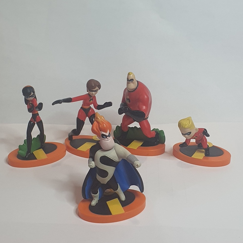 Disney Pixar The Incredibles‎ 5pc Mr Incredible Elastigirl Syndrome Dash Violet